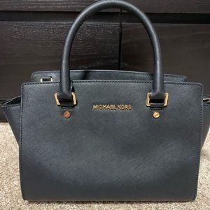 Michael Kors Medium Jet Set